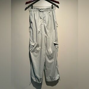 Girlfriend Collective Women's cargo track pants cream neutral color size small